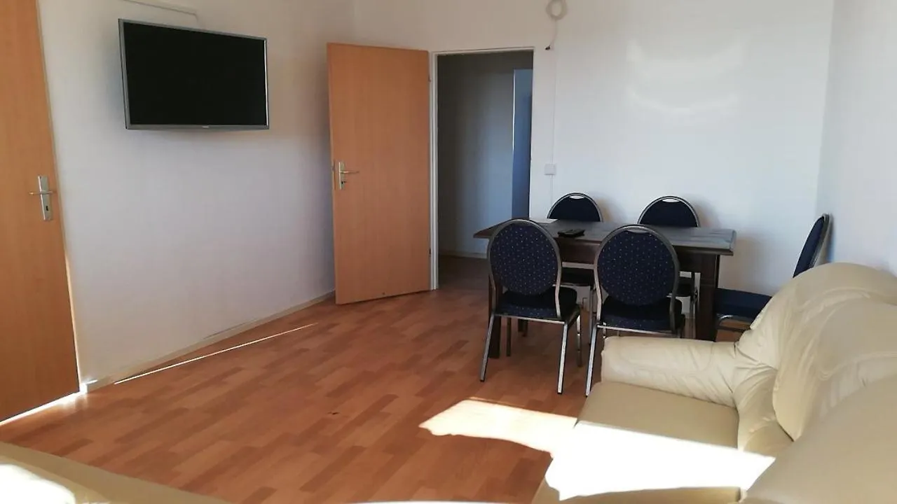 Apartment Enjoy Your Stay With Dkn - Mon-Sun - Late Night Check-In - Multilanguage - Leipzig Gruenau - Witamy Serdecznie